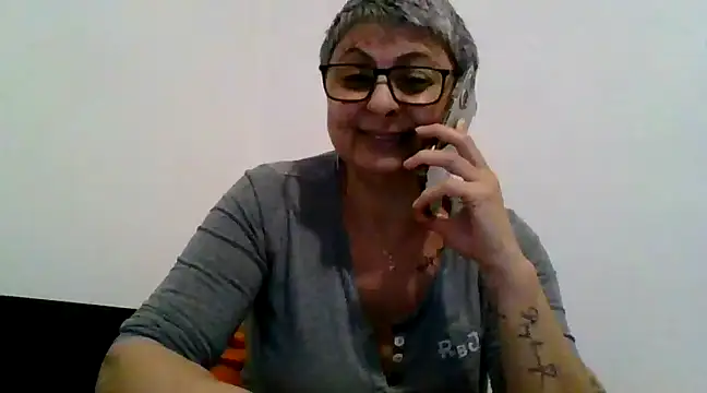 Snapshot of roseblak42 chatting on 03.10.25 roseblak42 online show from 03.10.25