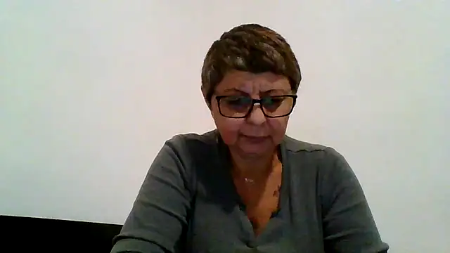 roseblak42 online show from 11.05.25