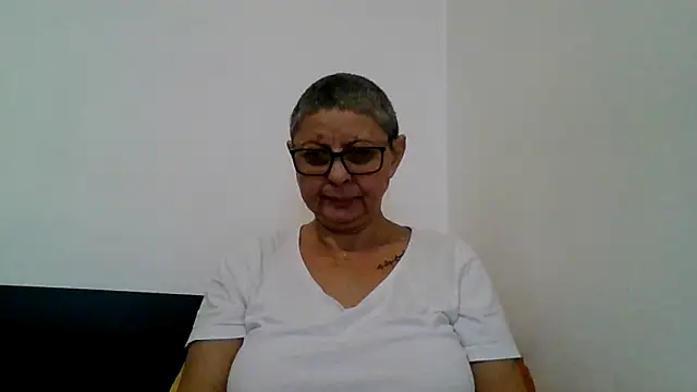 roseblak42 online show from 11.23.25