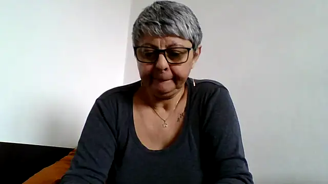 roseblak42 online show from 03.20.26