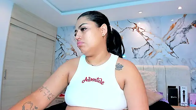 kiana cream online show from 02.12.26