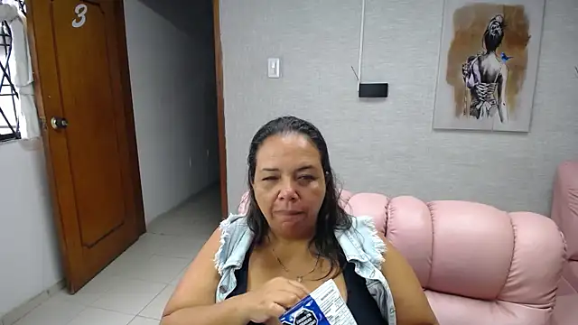 Penelope Nipples  online show from 09.25.25