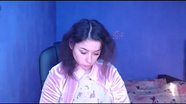LovelyJulliette online show from 01.24.25