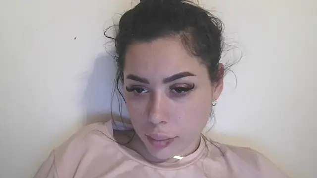 Snapshot of LovelyJulliette chatting on 02.11.26 LovelyJulliette online show from 02.11.26