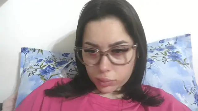 Snapshot of LovelyJulliette chatting on 03.22.26 LovelyJulliette online show from 03.22.26