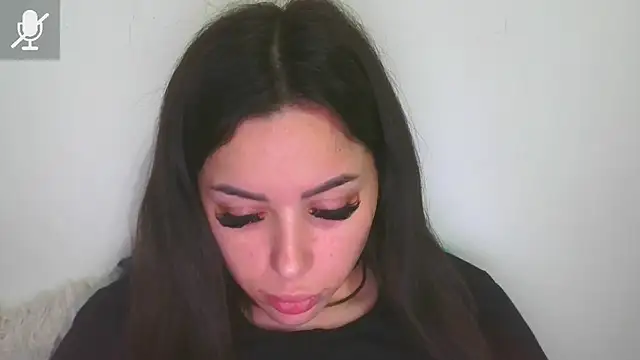 Snapshot of LovelyJulliette chatting on 03.31.26 LovelyJulliette online show from 03.31.26