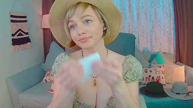 NandiSmile online show from 02.19.25