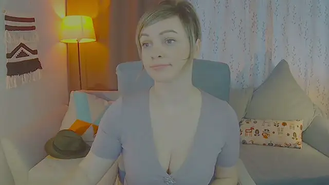 NandiSmile online show from 10.13.25