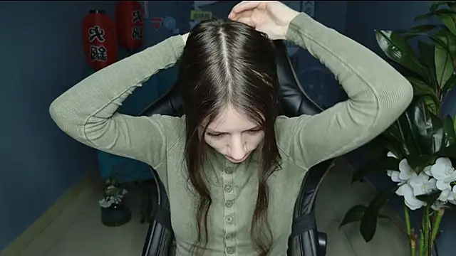 Snapshot of VeliraBraitberg chatting on 02.07.25 VeliraBraitberg online show from 02.07.25