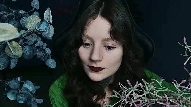 Snapshot of VeliraBraitberg chatting on 02.23.25 VeliraBraitberg online show from 02.23.25