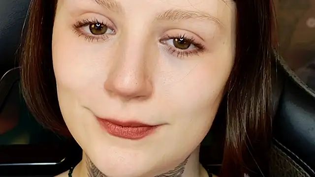 Snapshot of VeliraBraitberg chatting on 03.22.25 VeliraBraitberg online show from 03.22.25