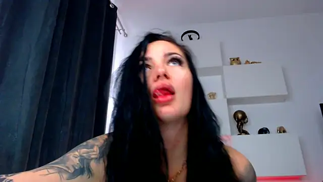 arianatattoos online show from 10.18.25