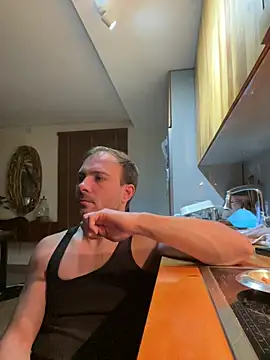 Adventurehotman online show from 01.08.25