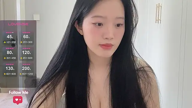 rose-u online show from 12.05.25