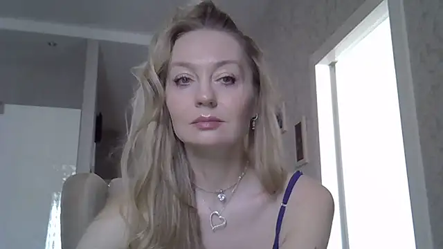ZarinaSwift online show from 04.04.26
