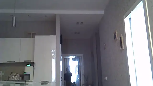 Snapshot of ZarinaSwift chatting on 05.13.26 ZarinaSwift online show from 05.13.26