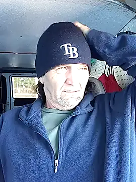 Snapshot of Hotbodyscottie chatting on 12.04.24 Hotbodyscottie online show from 12.04.24