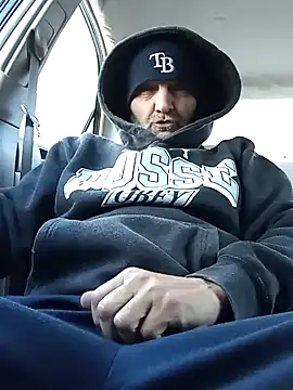 Snapshot of Hotbodyscottie chatting on 01.12.25 Hotbodyscottie online show from 01.12.25