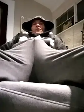 Snapshot of Hotbodyscottie chatting on 01.23.25 Hotbodyscottie online show from 01.23.25