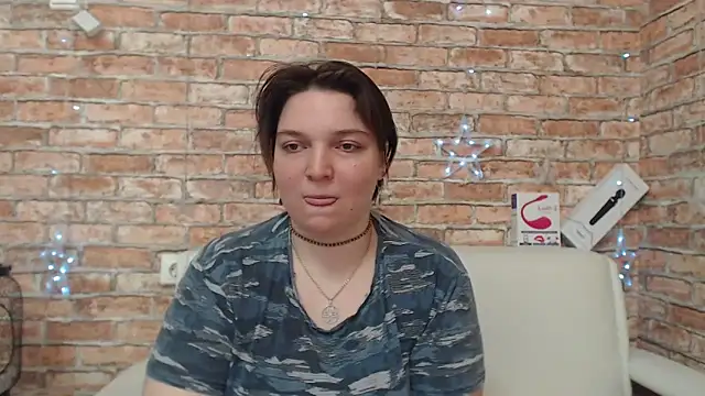 Snapshot of Amelia_Kiss_ chatting on 04.21.26 Amelia Kiss online show from 04.21.26