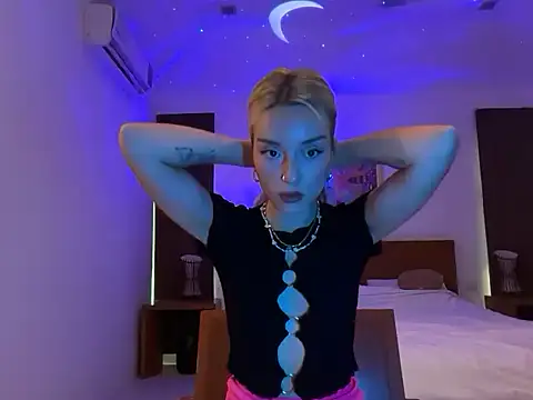 SirenaBelle online show from 10.15.25