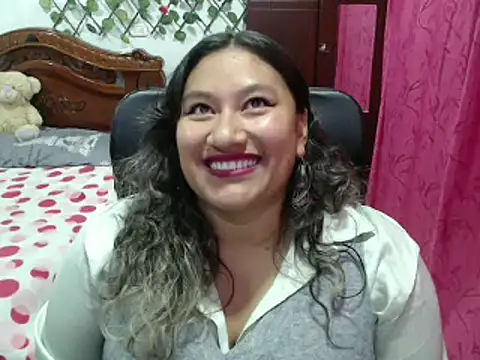 EmilyLove1014 online show from 01.10.25