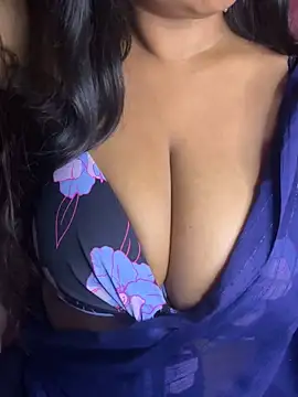 Snapshot of Playful__Princess chatting on 09.21.25 Playful  Princess online show from 09.21.25