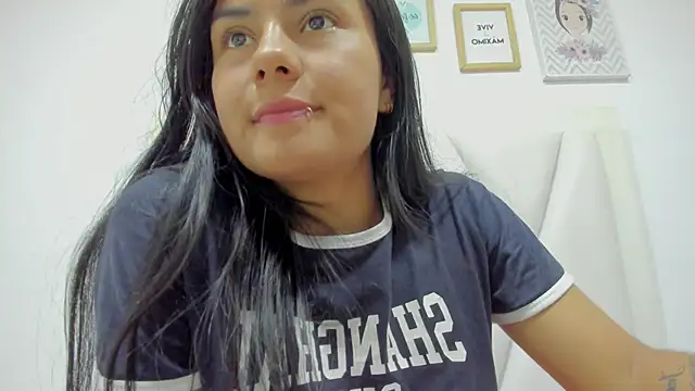 atilanadiaz7 online show from 02.26.26