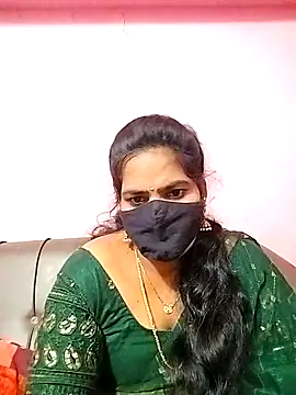 melina214 online show from 10.07.25