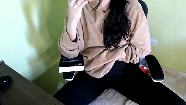 Snapshot of samantha_s69 chatting on 05.01.26 samantha s69 online show from 05.01.26