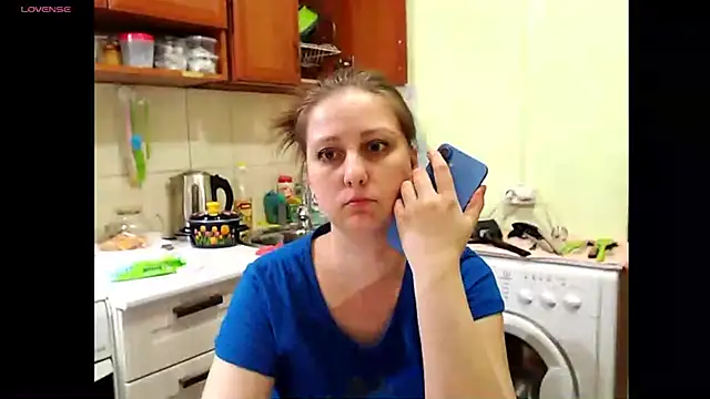 Sakura Green online show from 03.18.25