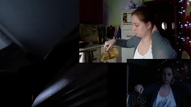 Sakura Green online show from 10.21.25