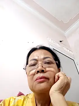 Hotestlove online show from 12.02.25