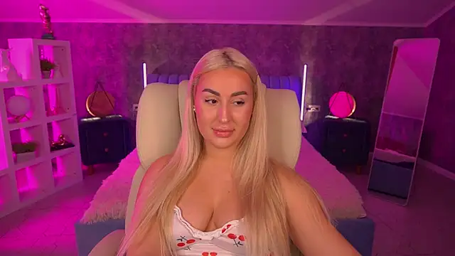 LiaBrazzerr online show from 04.27.26