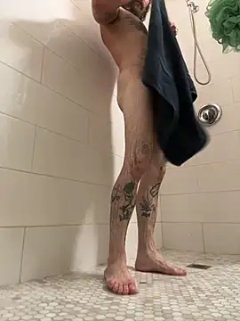 Crackkers online show from 10.20.25