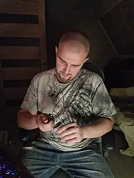 Foxyshaved online show from 11.05.25