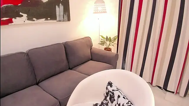 Raychell Black online show from 09.18.25