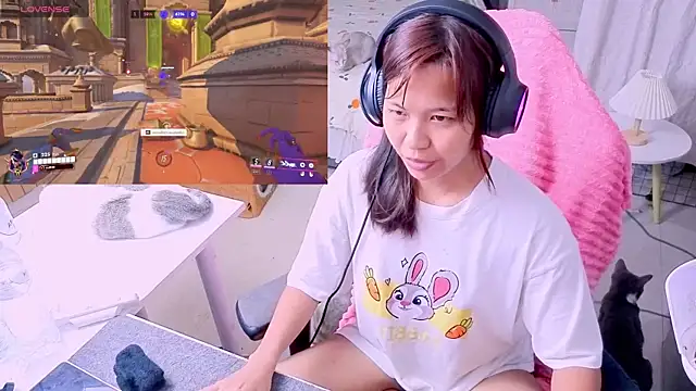 Snapshot of Kana_G chatting on 05.30.26 Kana G online show from 05.30.26