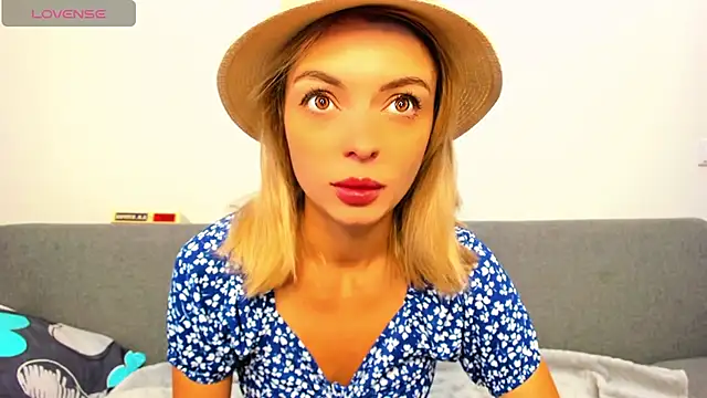  ellen meow  online show from 10.04.25