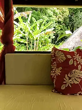 Snapshot of emma4xxx chatting on 01.09.25 emma4xxx online show from 01.09.25