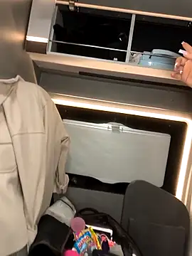 Snapshot of emma4xxx chatting on 09.14.25 emma4xxx online show from 09.14.25