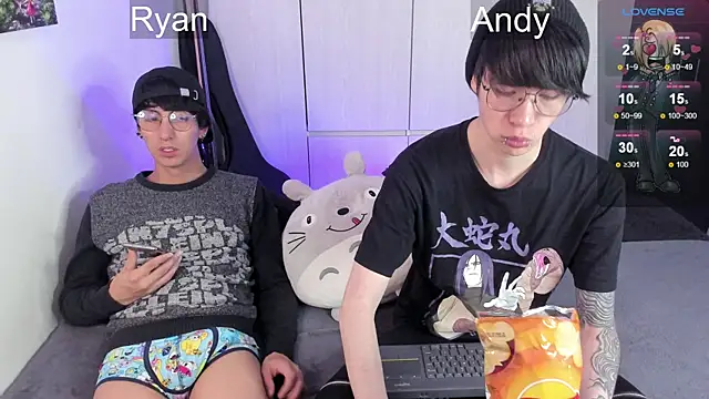 Aventure Twinks online show from 12.28.24