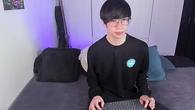 Aventure Twinks online show from 01.25.25