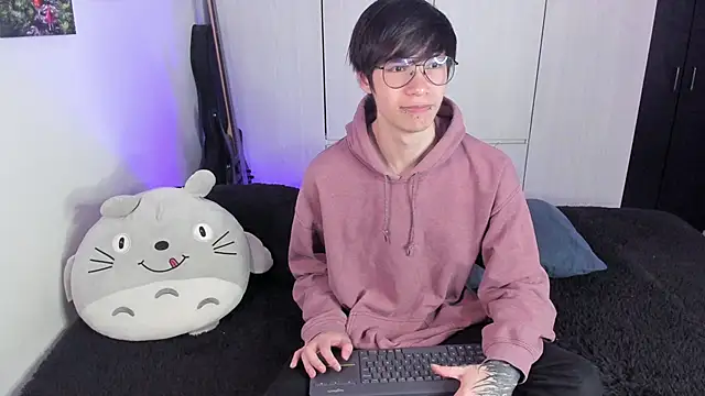 Aventure Twinks online show from 01.29.25