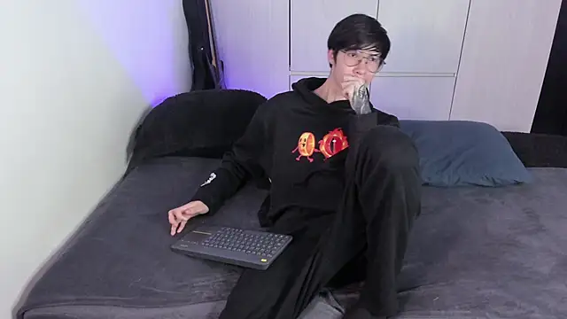 Aventure Twinks online show from 02.07.25