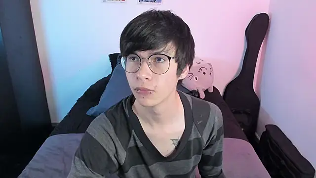 Aventure Twinks online show from 11.19.25