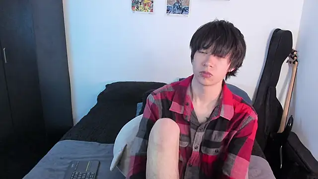 Snapshot of Aventure_Twinks chatting on 05.08.26 Aventure Twinks online show from 05.08.26
