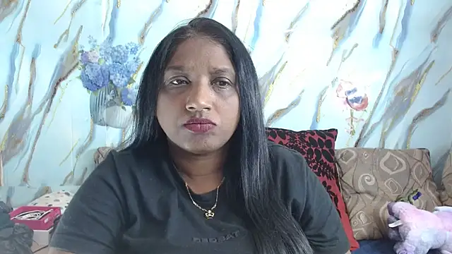 Snapshot of Indian_tracy chatting on 07.07.26 Indian tracy online show from 07.07.26