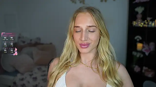 Nicolette  Shea  online show from 01.08.25