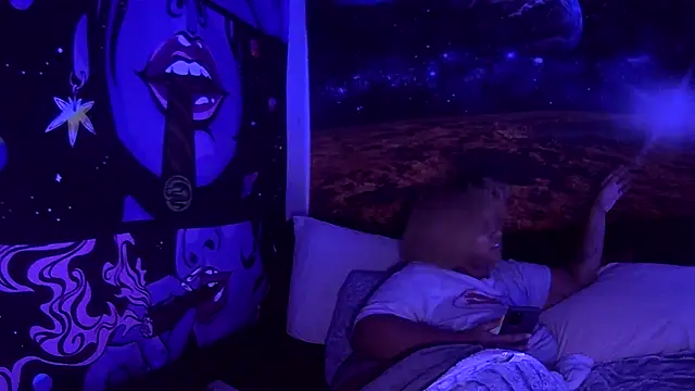 AutumnHart online show from 12.10.24